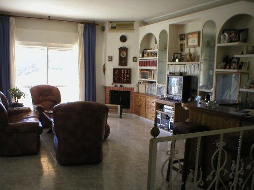5 bed Villa for sale in Arroyo De La Miel